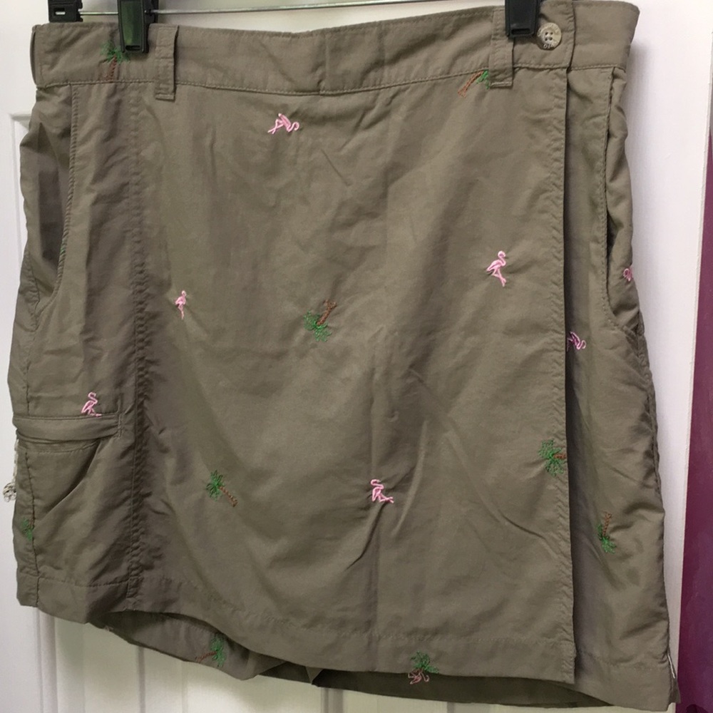 Columbia So Palm Flamingo Skort-Khaki M. So cute. Shorts w/coverup skirt panels.